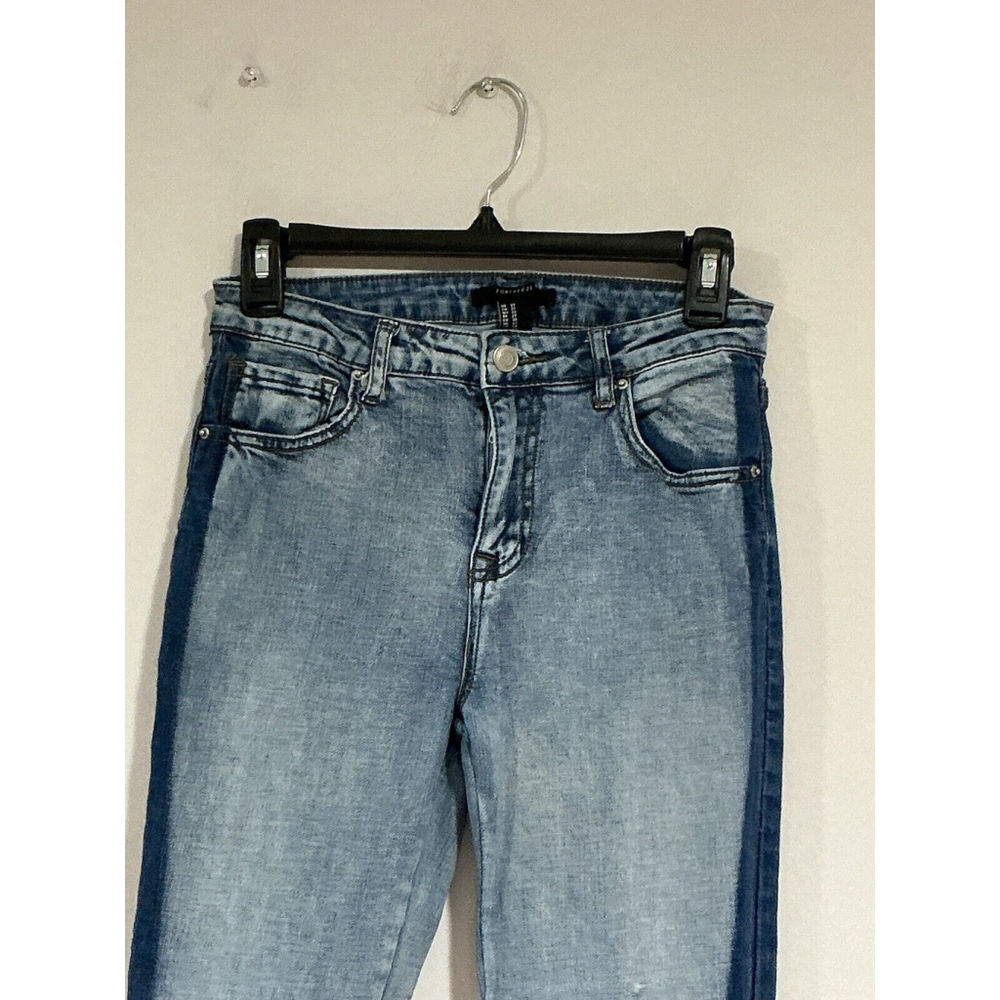 Woman’s Forever 21 Size 27 Two Tone Blue Jeans Stretch Skinny Fit Mid rise